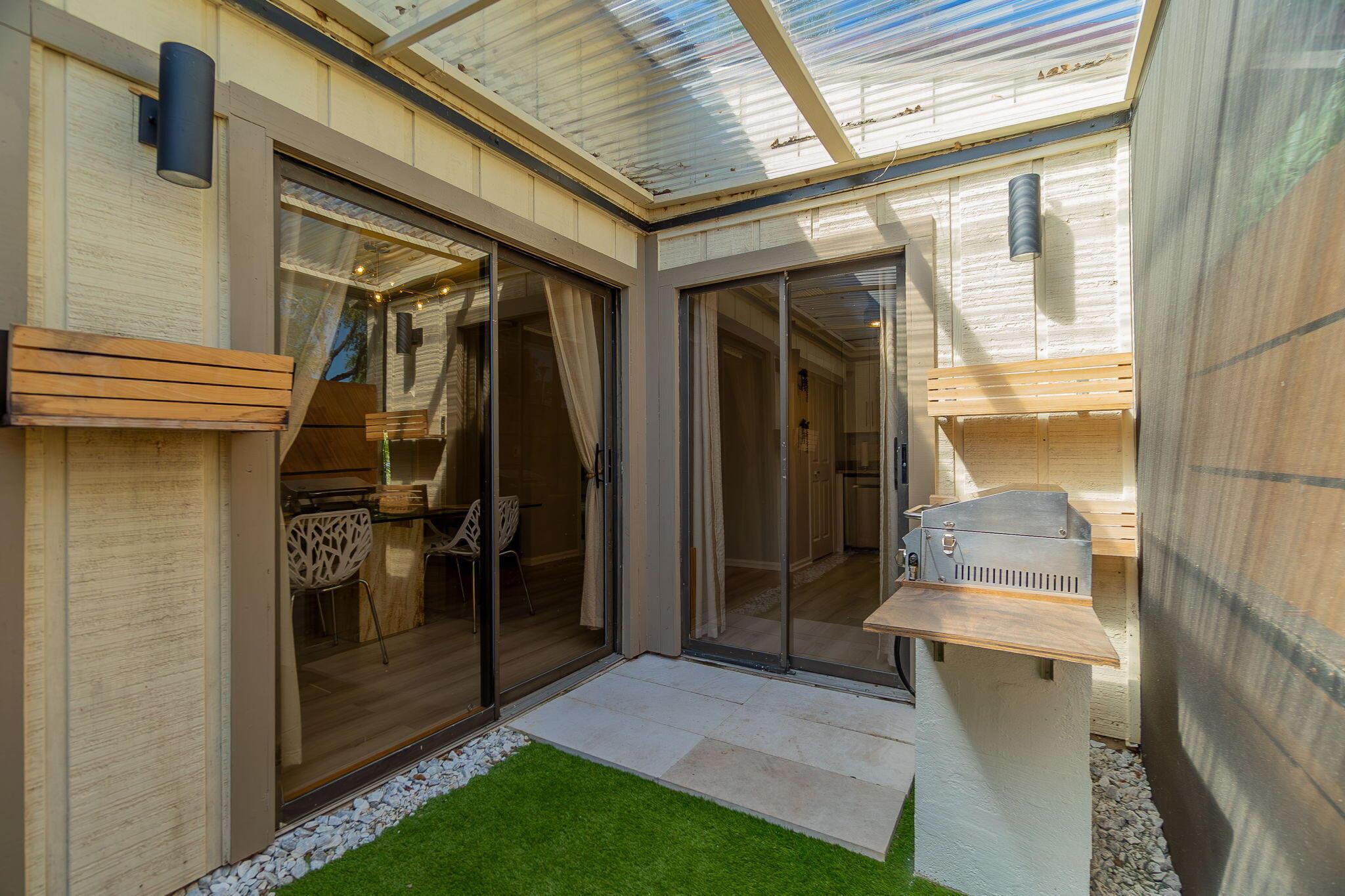 STURBRIDGE VILLAGE - Residential