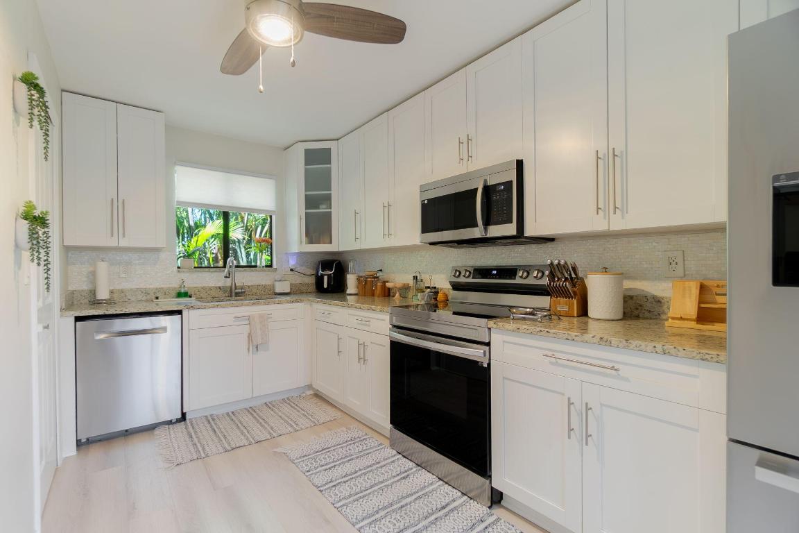 STURBRIDGE VILLAGE - Residential