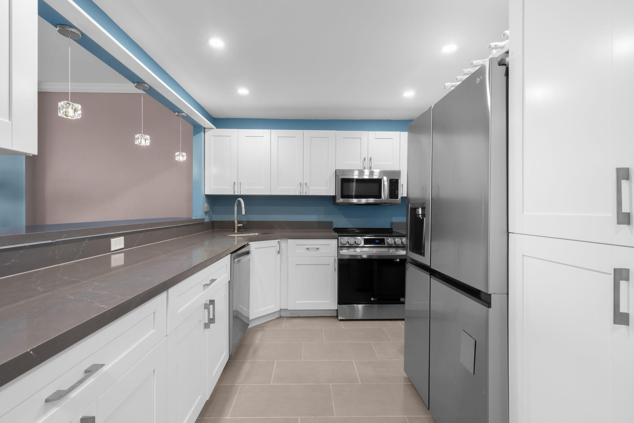 1600 S Ocean Drive PHC