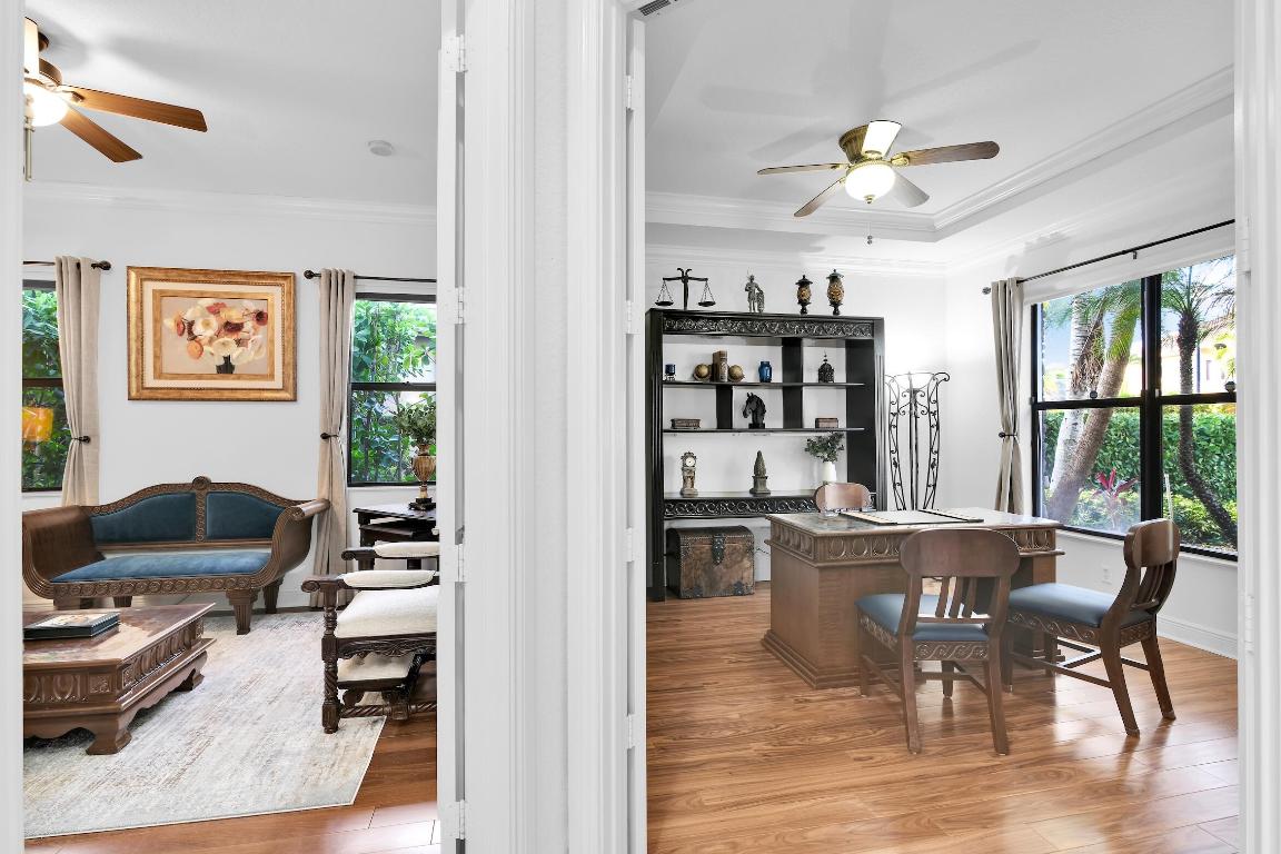 VERSAILLES - Residential Lease