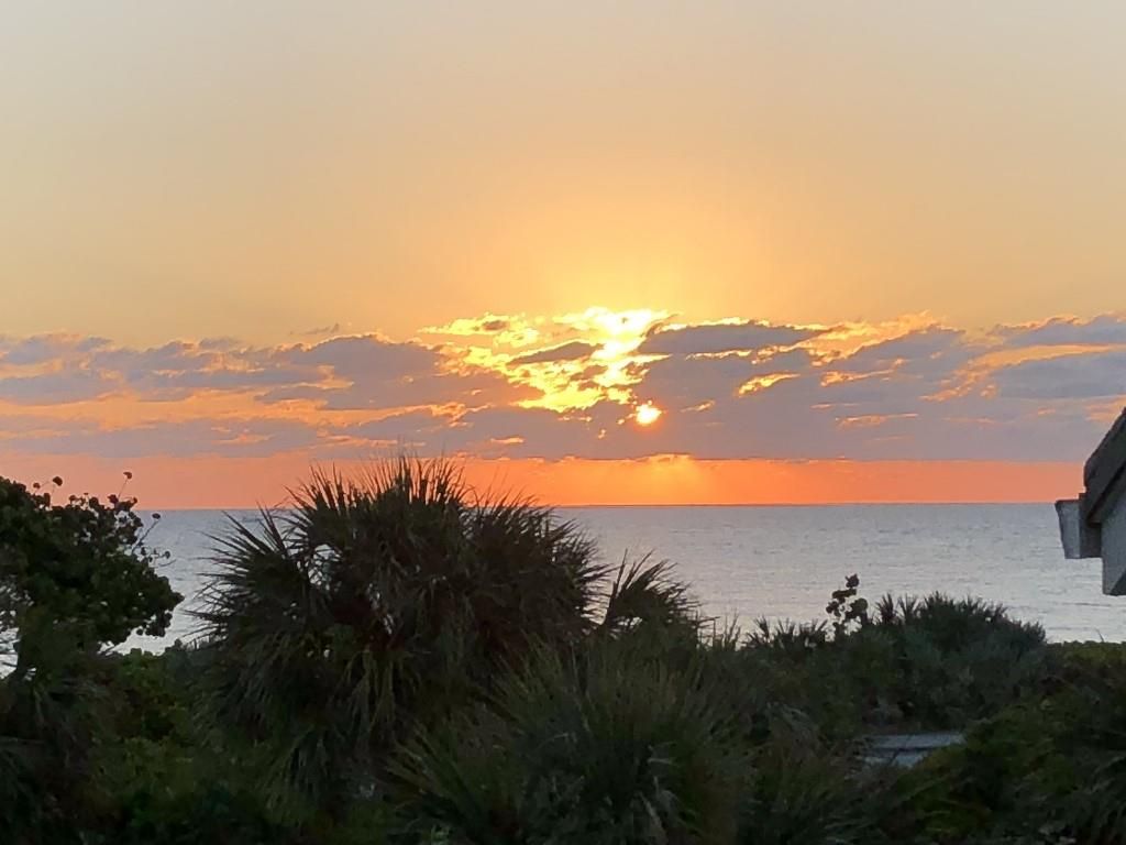 Photo of 605 Mainsail Cir #605, Jupiter, FL 33477 (MLS # F10284346)