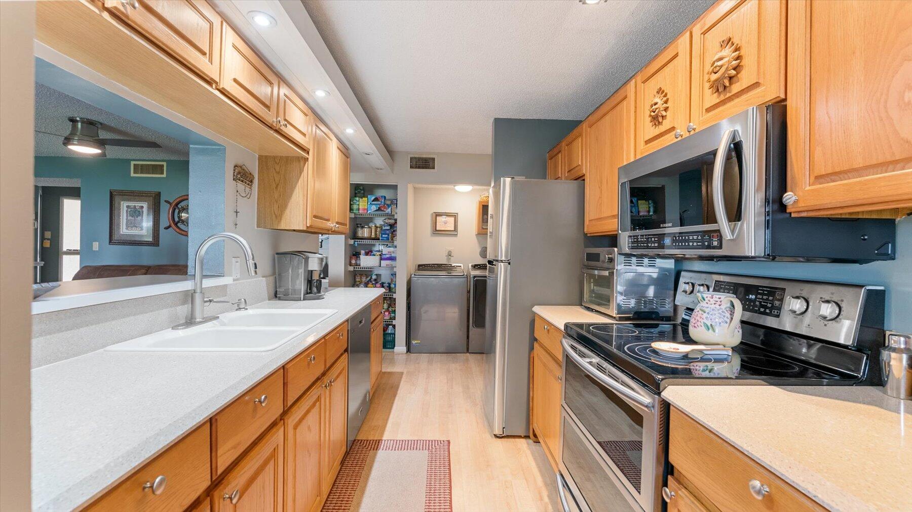 HALF MOON BAY CONDO - Residential