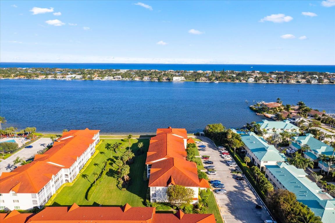 HALF MOON BAY CONDO - Residential