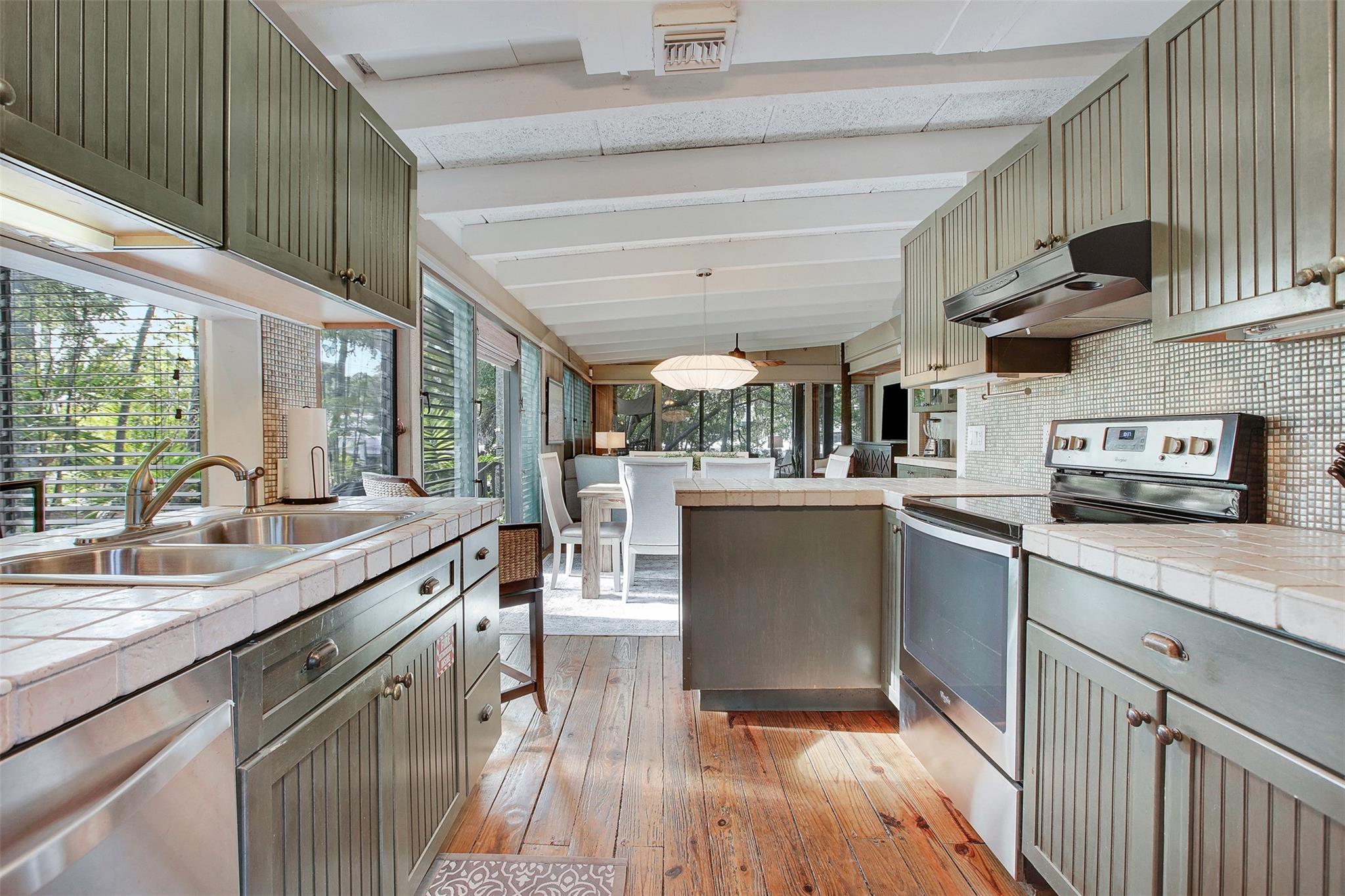 River Highlands 10-3 B - Residential