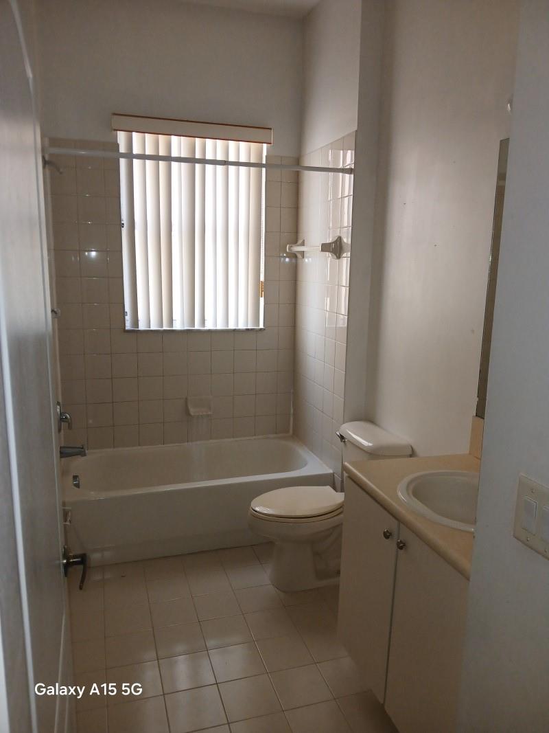 PORTOFINO PALMS - Residential Lease