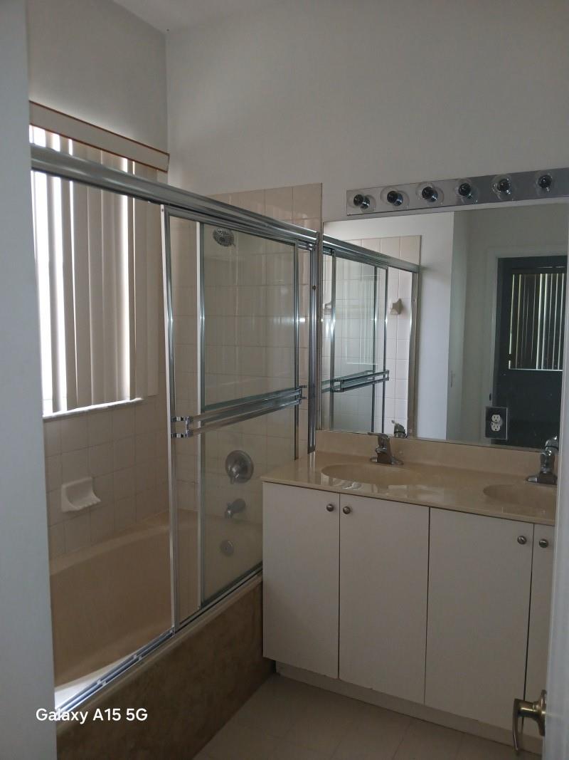 PORTOFINO PALMS - Residential Lease