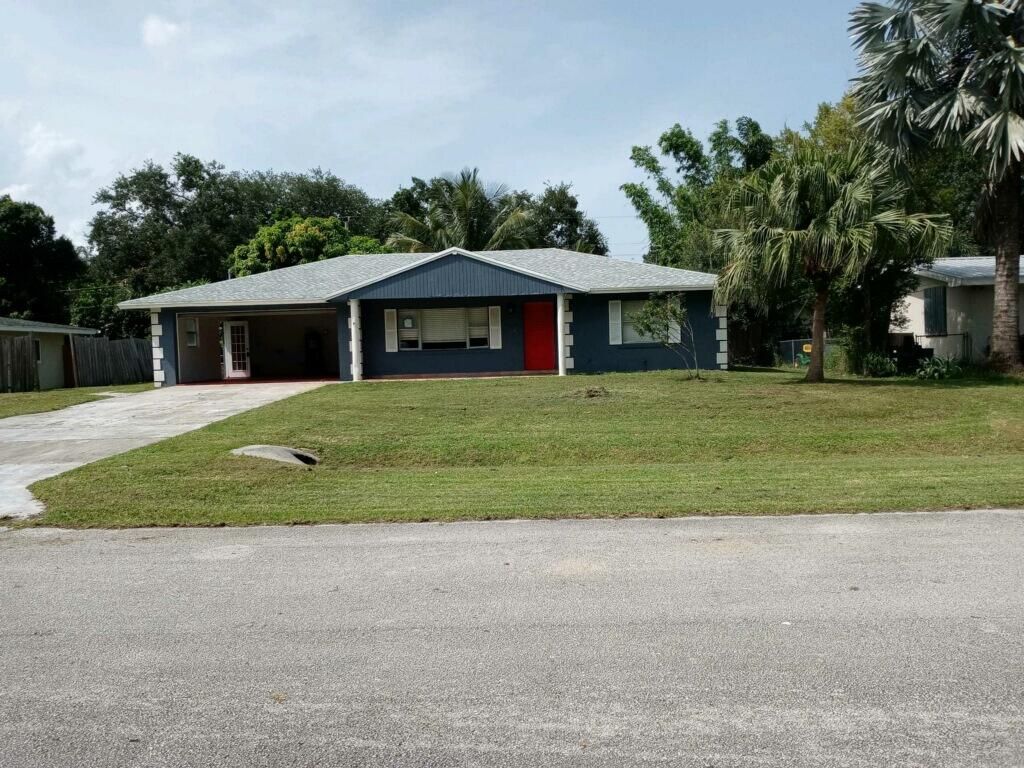 Photo of 8506 Santa Clara Boulevard, Fort Pierce, FL 34950 (MLS # R10730471)