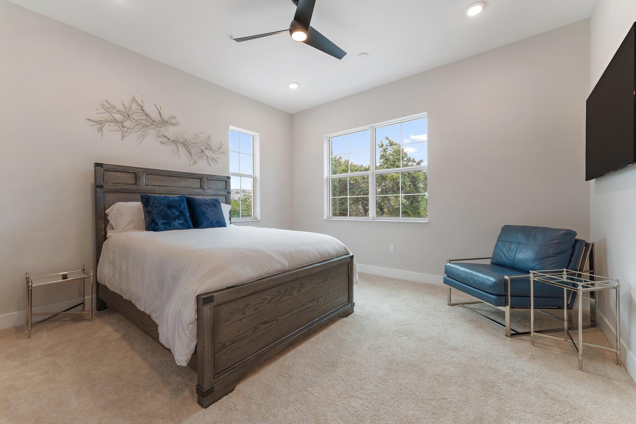 HARBOR VILLAS PALM BEACH - Residential