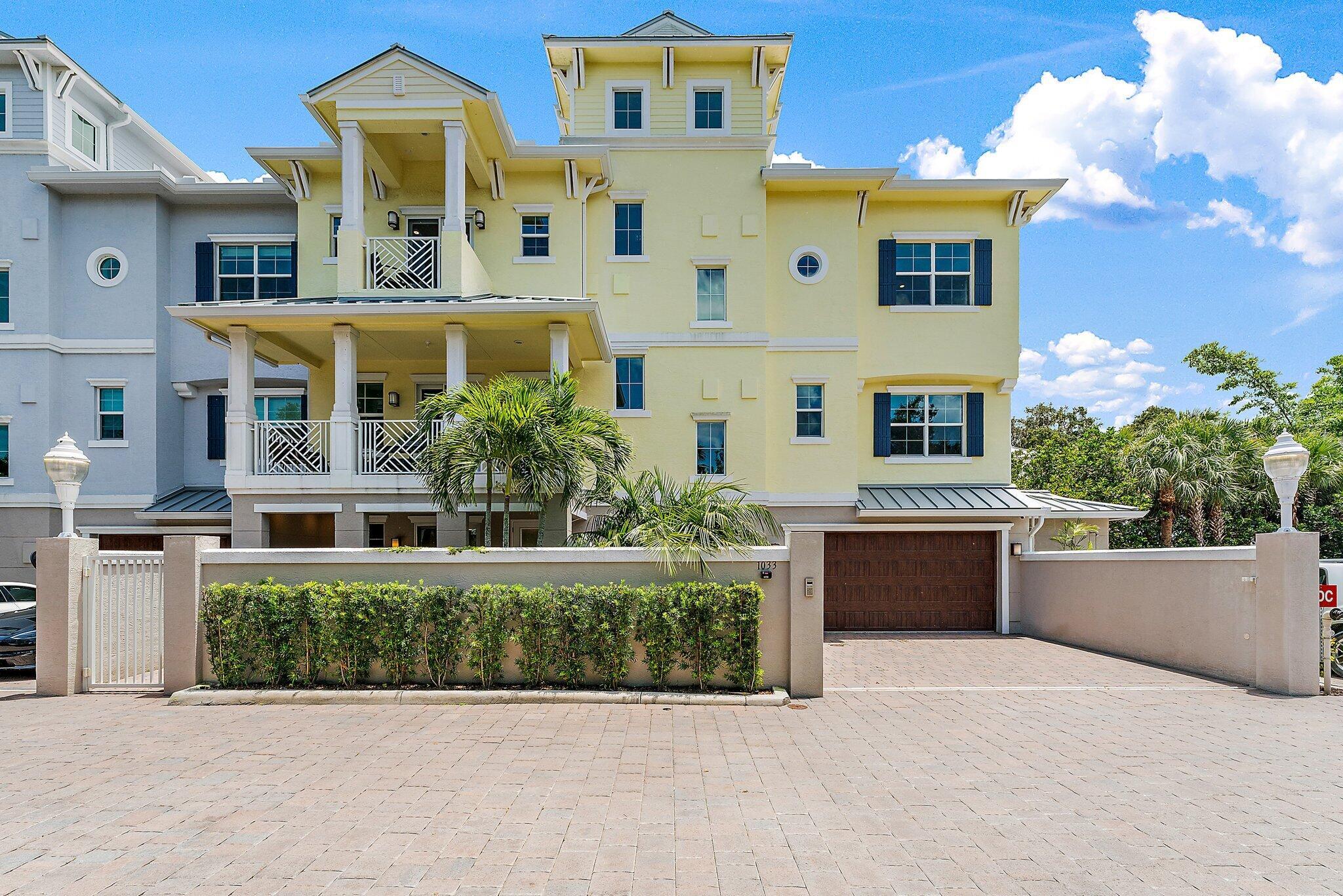 HARBOR VILLAS PALM BEACH - Residential