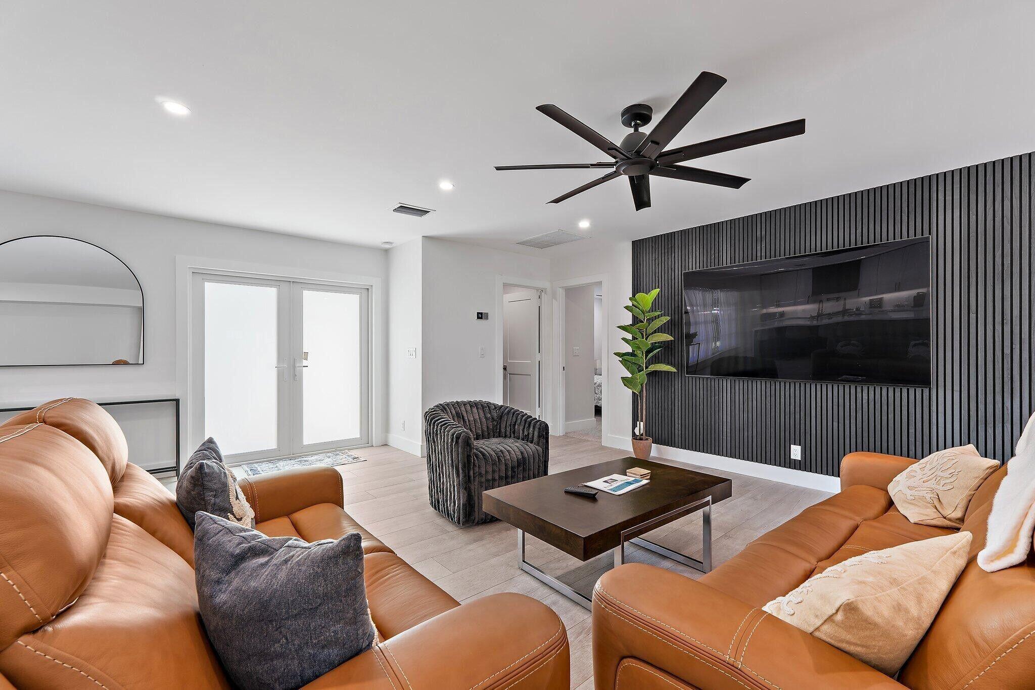 PALM BEACH GARDENS 6 - Residential Lease