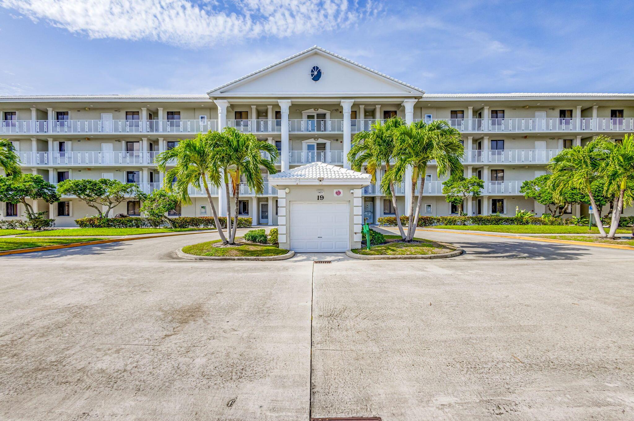 ONE OF THE BEST VIEWS IN WHITEHALL!! Spacious 4th floor (penthouse) condo with sweeping golf and lake views! Live in the heart of West Palm Beach in this 2 bedroom, 2 bath plus bonus/laundry room with over 1,350 SF with split floor plan, large kitchen and 2 screened balconies. Generous master suite offers huge walk-in closet. Conveniently located close to main highways, shopping, downtown West Palm Beach, PBI Airport and more!!