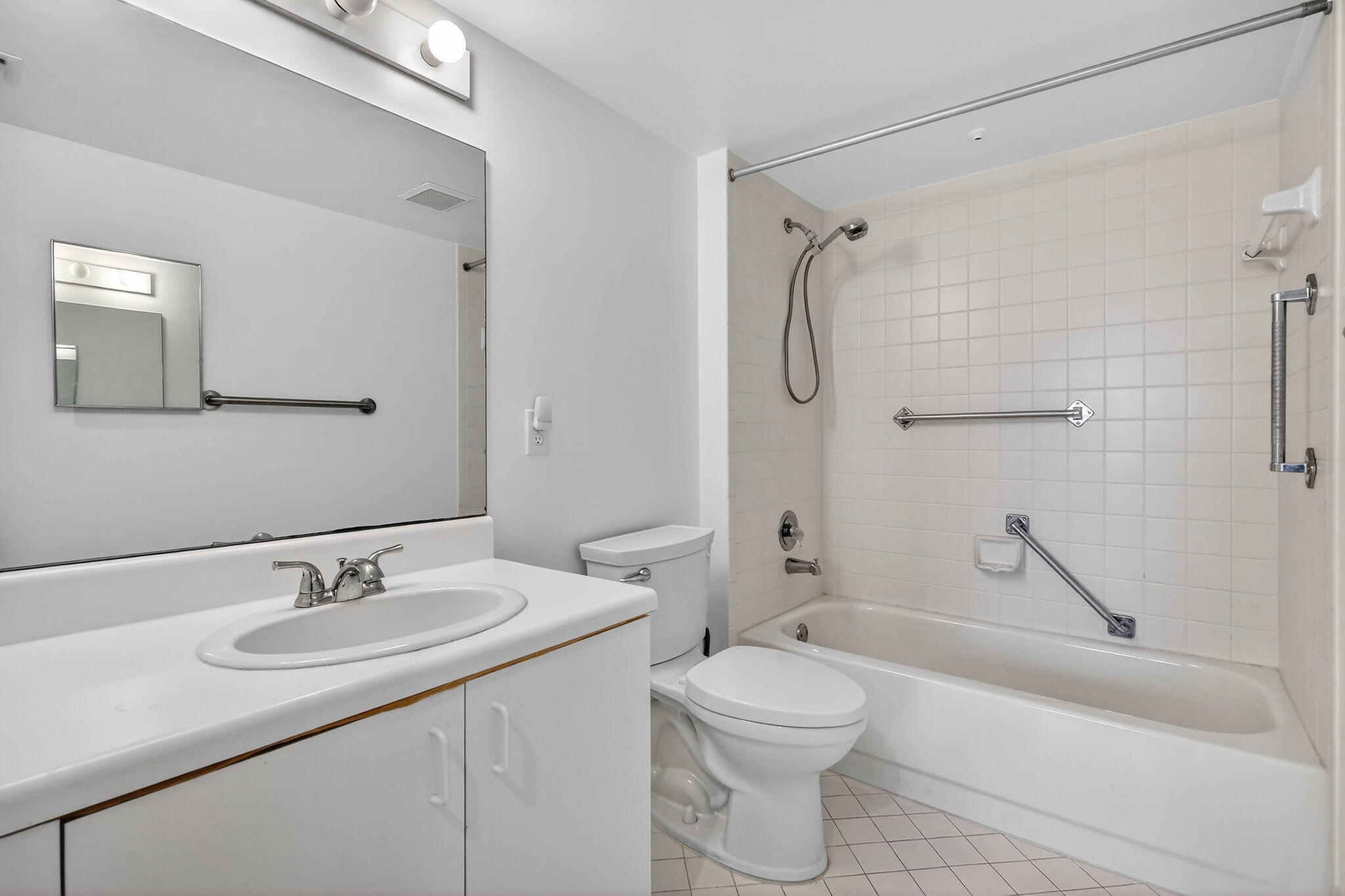 IVANHOE EAST AT CENTURY VILLAGE - Residential