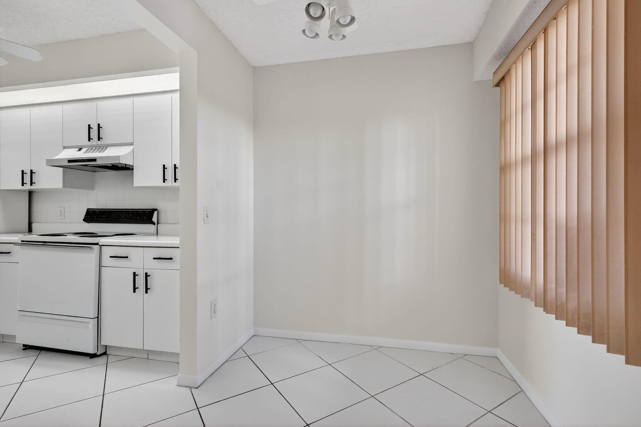 IVANHOE EAST AT CENTURY VILLAGE - Residential