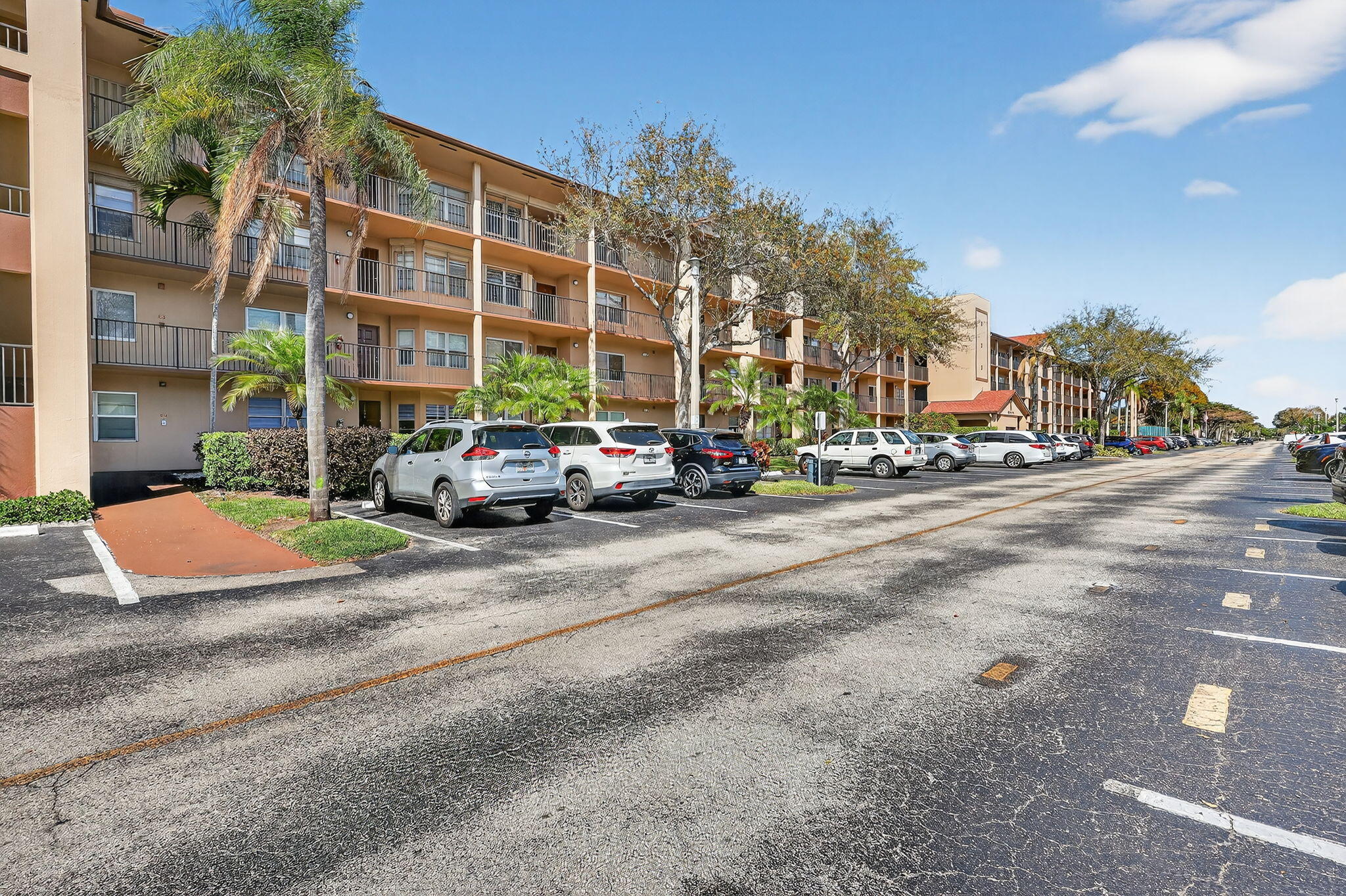 IVANHOE EAST AT CENTURY VILLAGE - Residential