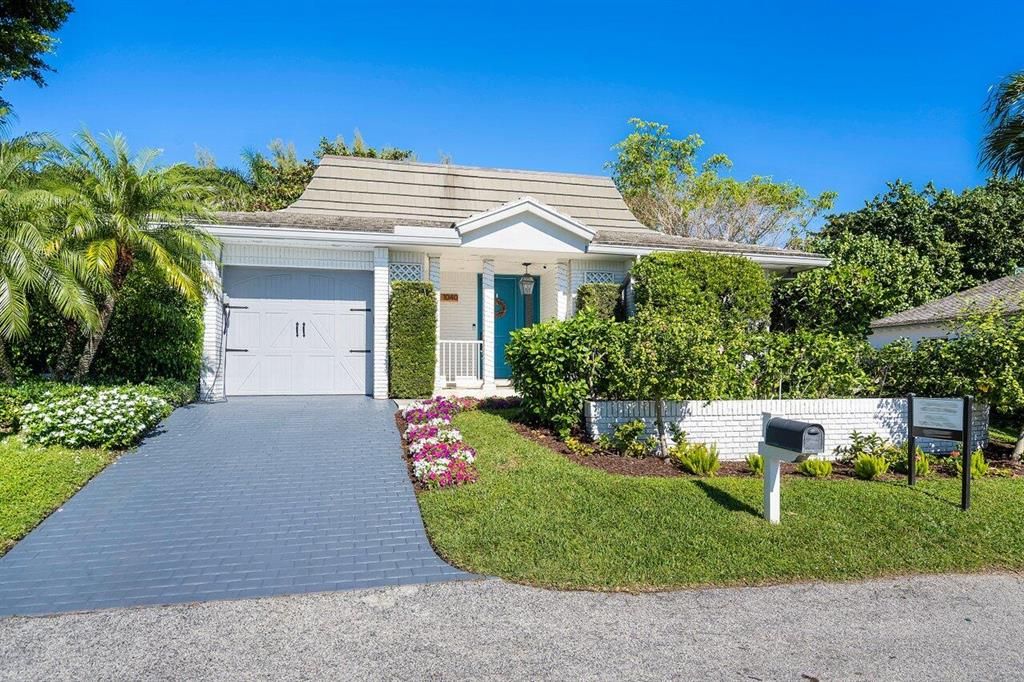 Photo of 1040 N Ocean Boulevard Blvd, Gulfstream, FL 33483 (MLS # R10760910)