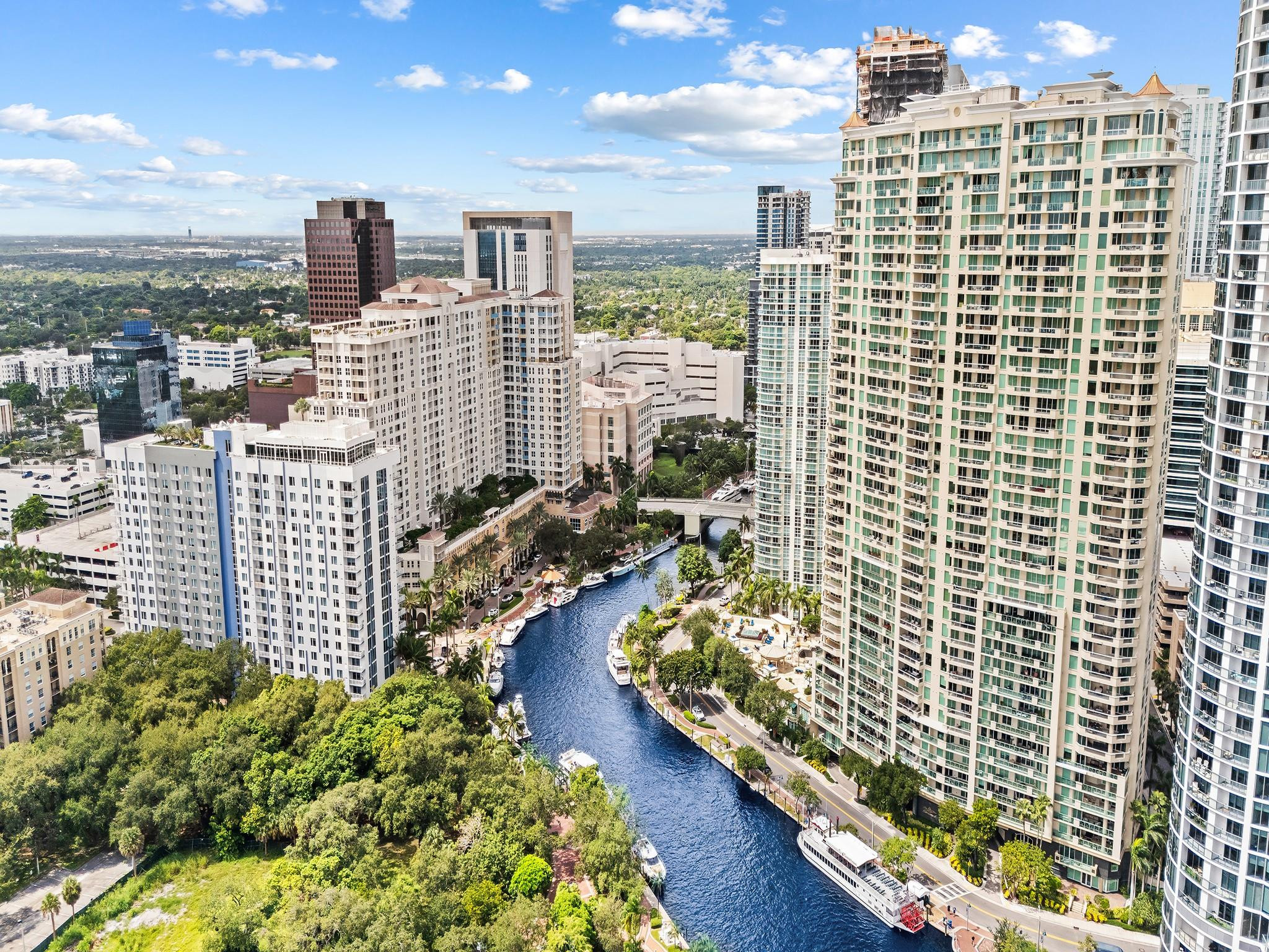 LAS OLAS GRAND - Residential