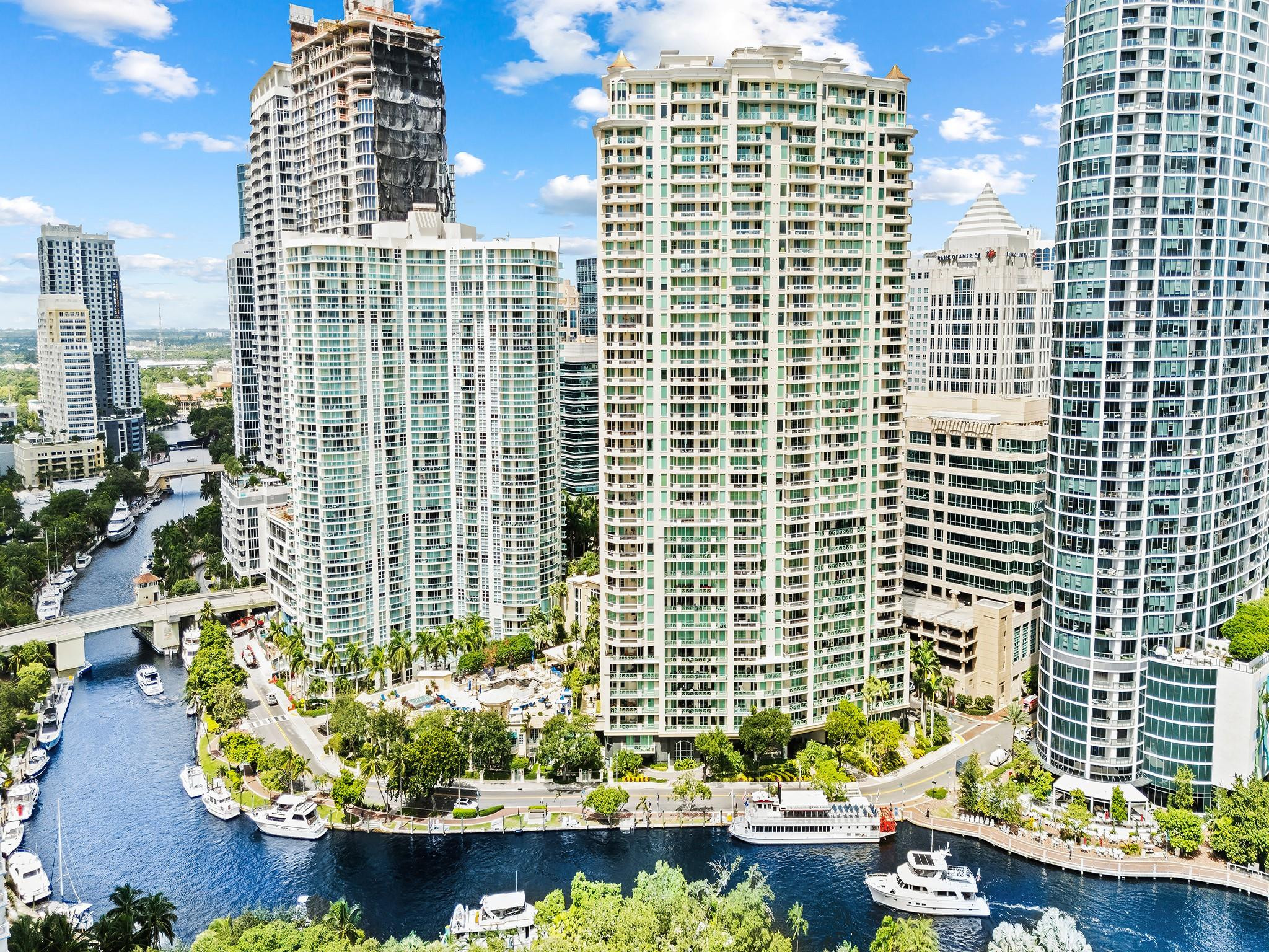 LAS OLAS GRAND - Residential