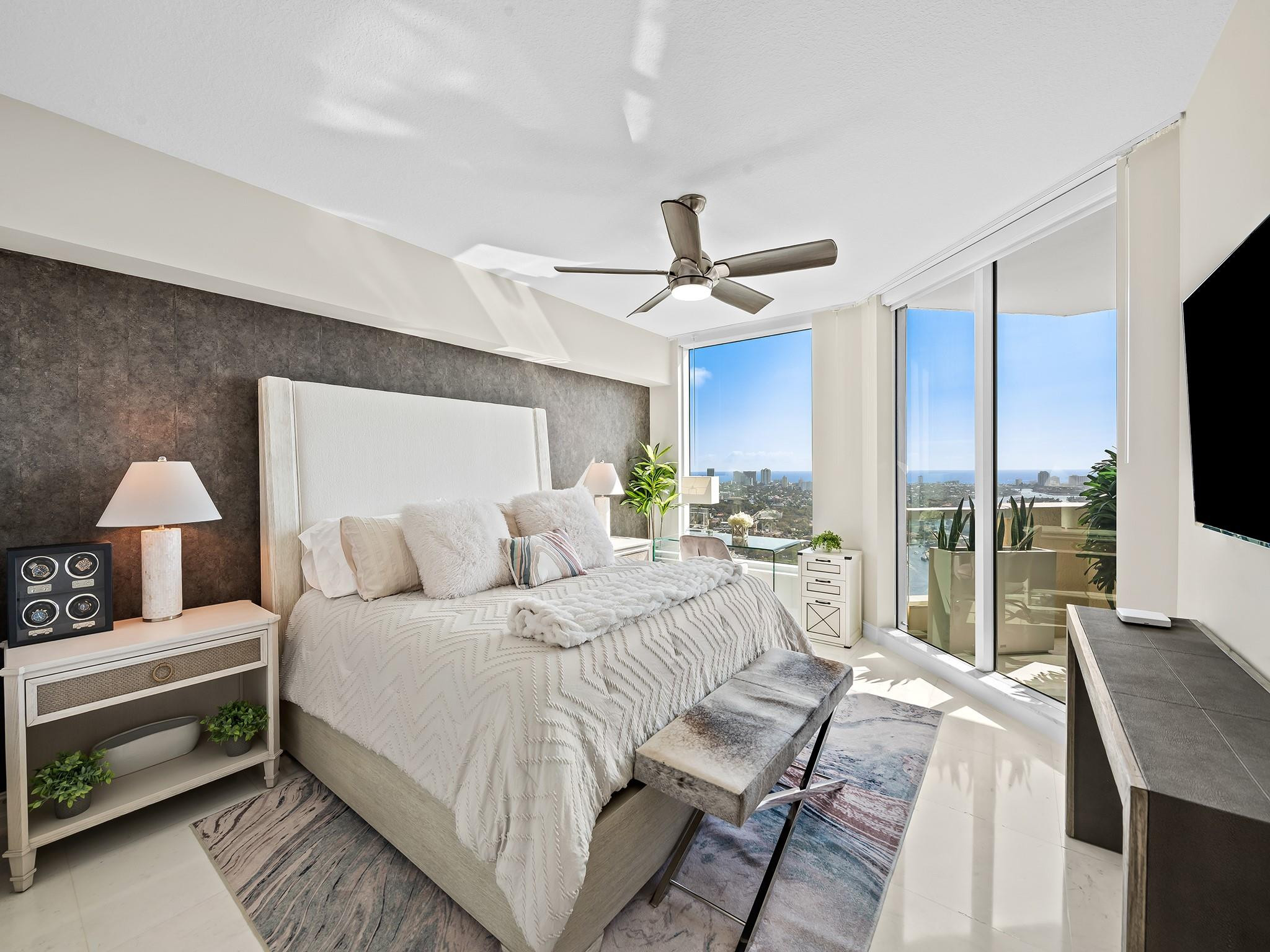 LAS OLAS GRAND - Residential