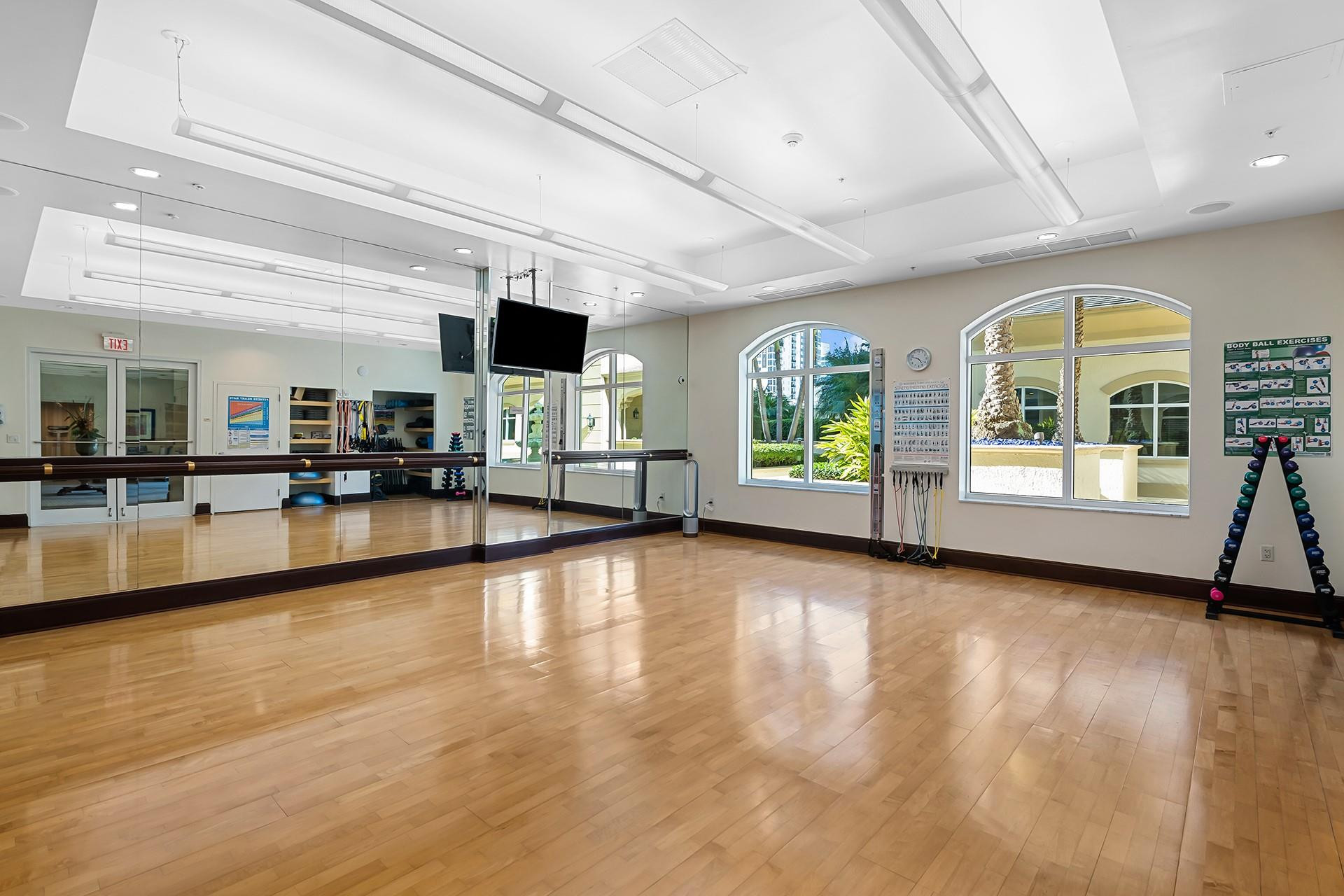 LAS OLAS GRAND - Residential