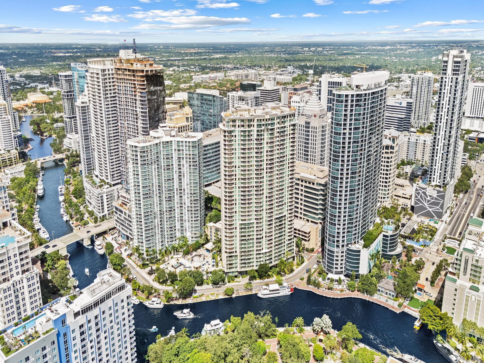 LAS OLAS GRAND - Residential