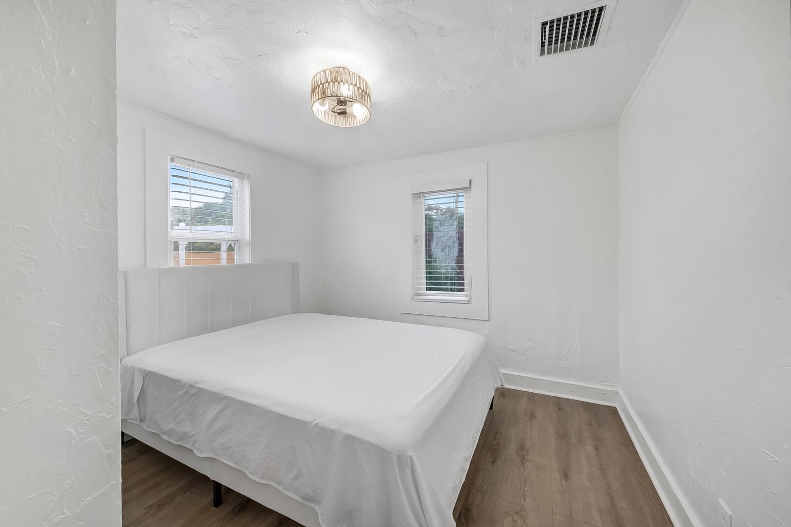 DELRAY TOWN OF - Residential Lease