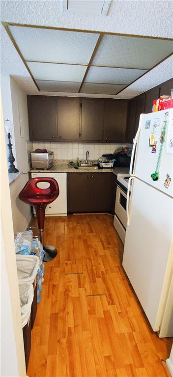 INVERWOOD CONDO - Residential