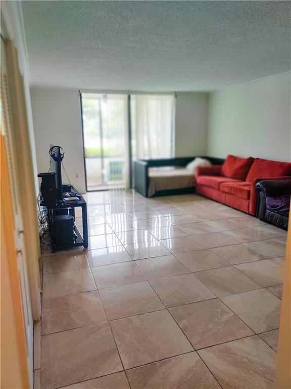 INVERWOOD CONDO - Residential