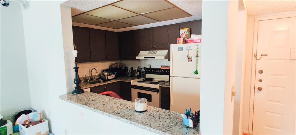 INVERWOOD CONDO - Residential