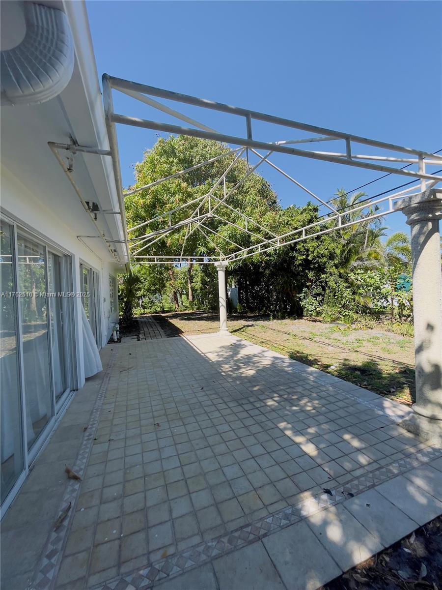 349 NE 31 Street