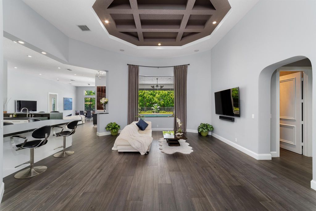 Photo of 10652 Versailles Boulevard, Wellington, FL 33449 (MLS # R11095175)