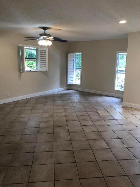 BOCA RATON HILLS SEC 3 - Residential Lease