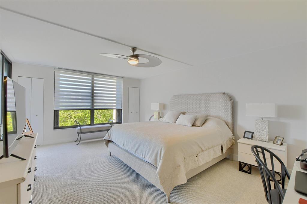 LAUREL OAKS - Residential