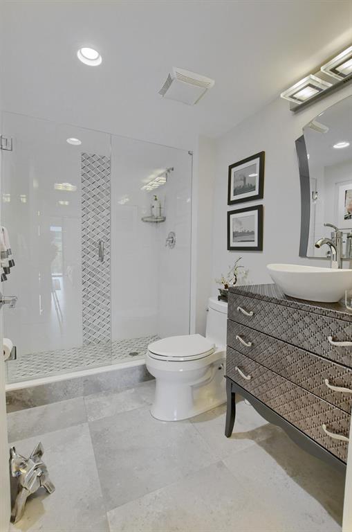 LAUREL OAKS - Residential