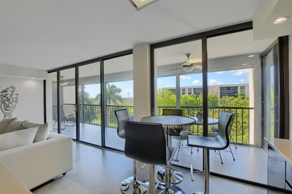 LAUREL OAKS - Residential