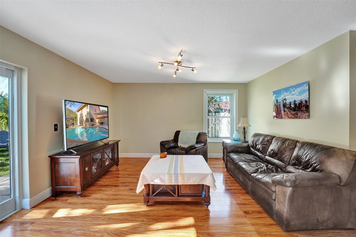 Shenandoah Sec Two 128-22 - Residential