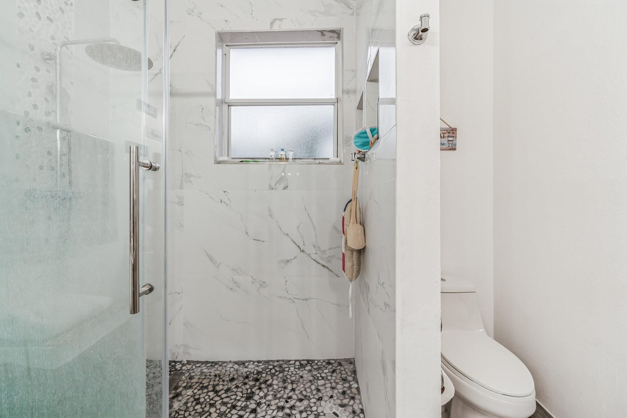 TAMIAMI TRAIL - Residential