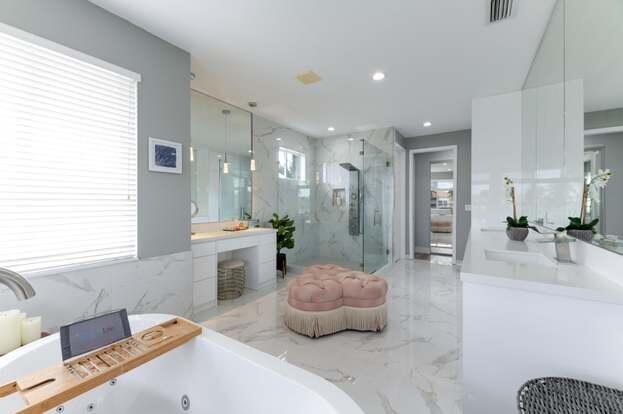 ISLES AT WELLINGTON 3 - Residential Lease