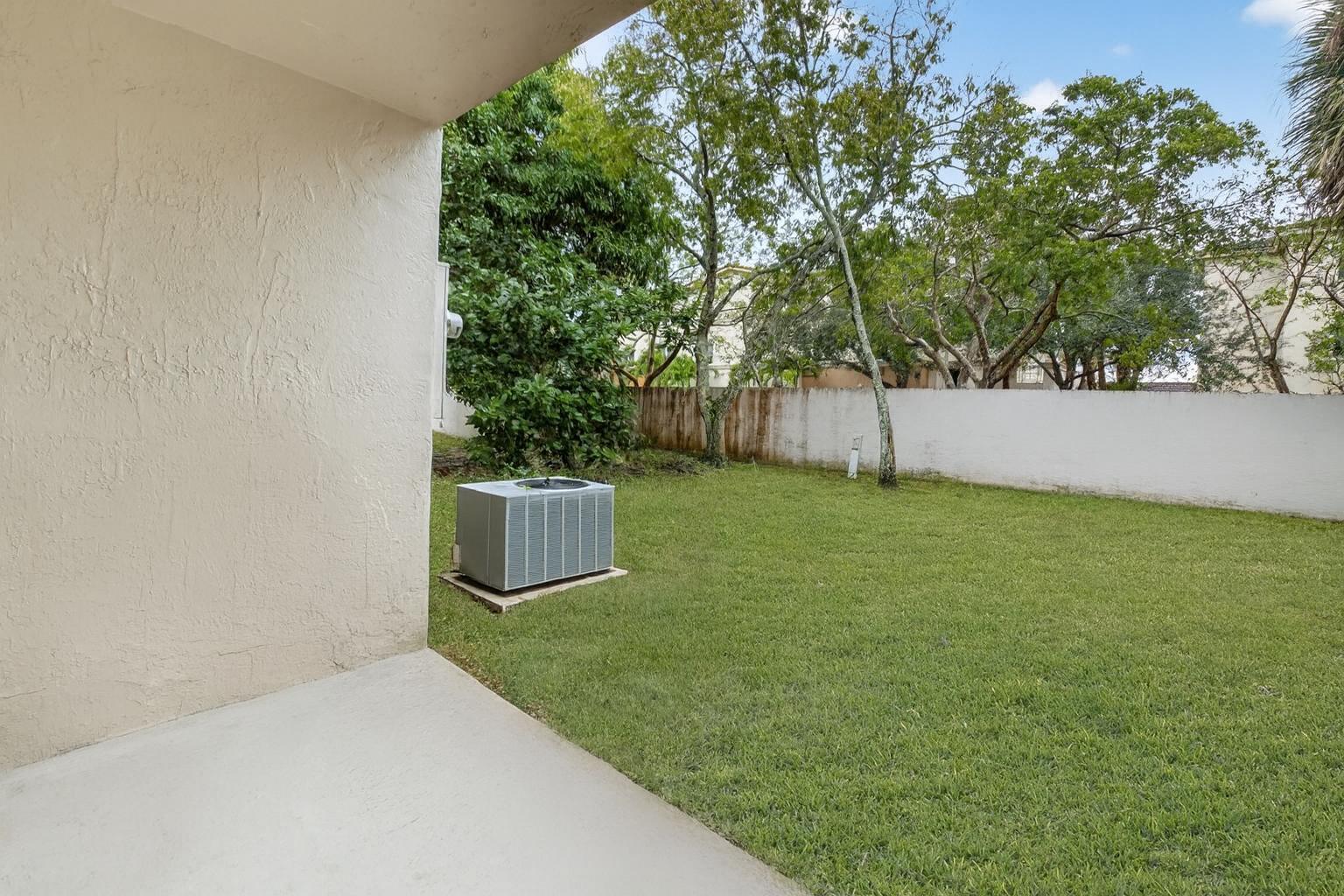 LAS FLORES - Residential