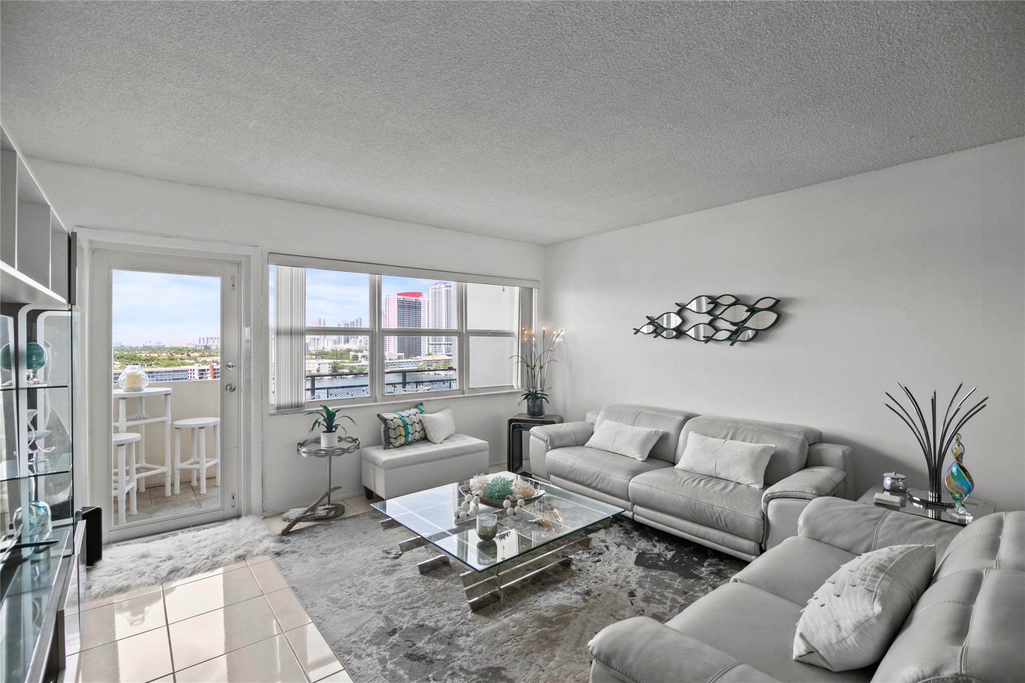 401 Golden Isles Dr 1102