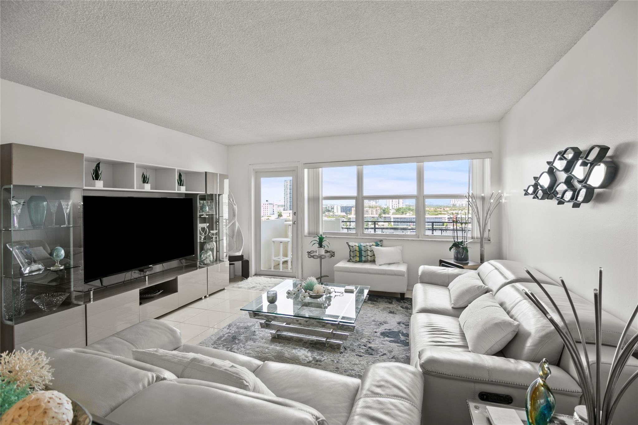 401 Golden Isles Dr 1102