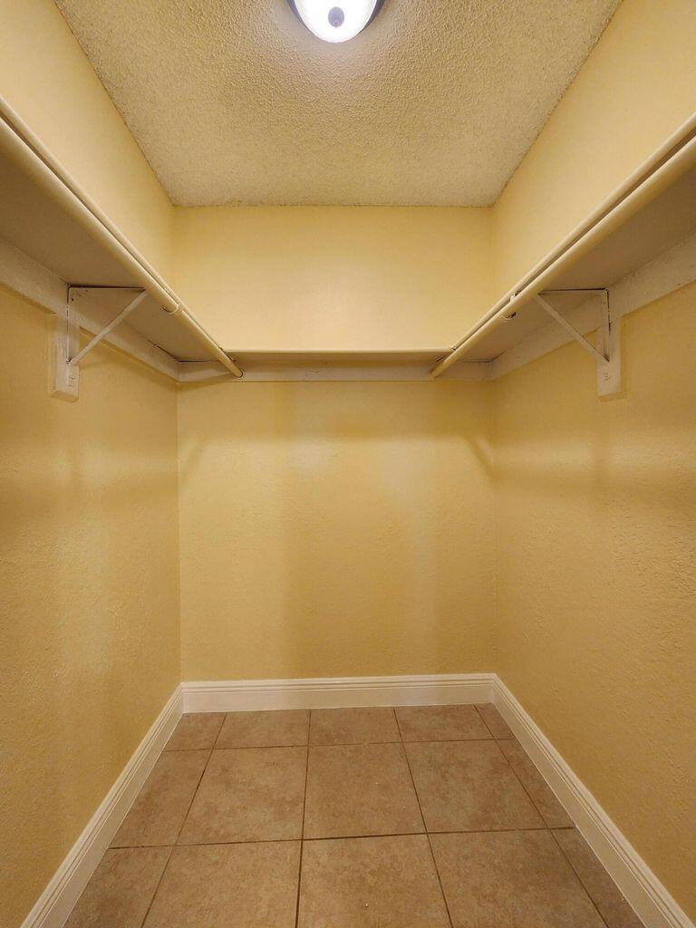 4471 SW 54th Court 1a-2b