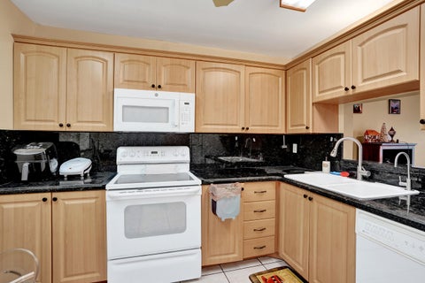 Tiny photo for 8801 NW 38th Drive #204b, Coral Springs, FL 33065 (MLS # B26038970)