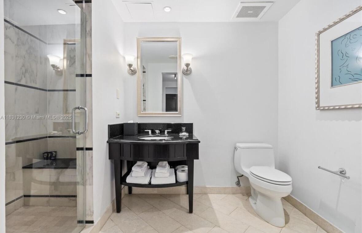 FONTAINEBLEAU III OCEAN C - Residential