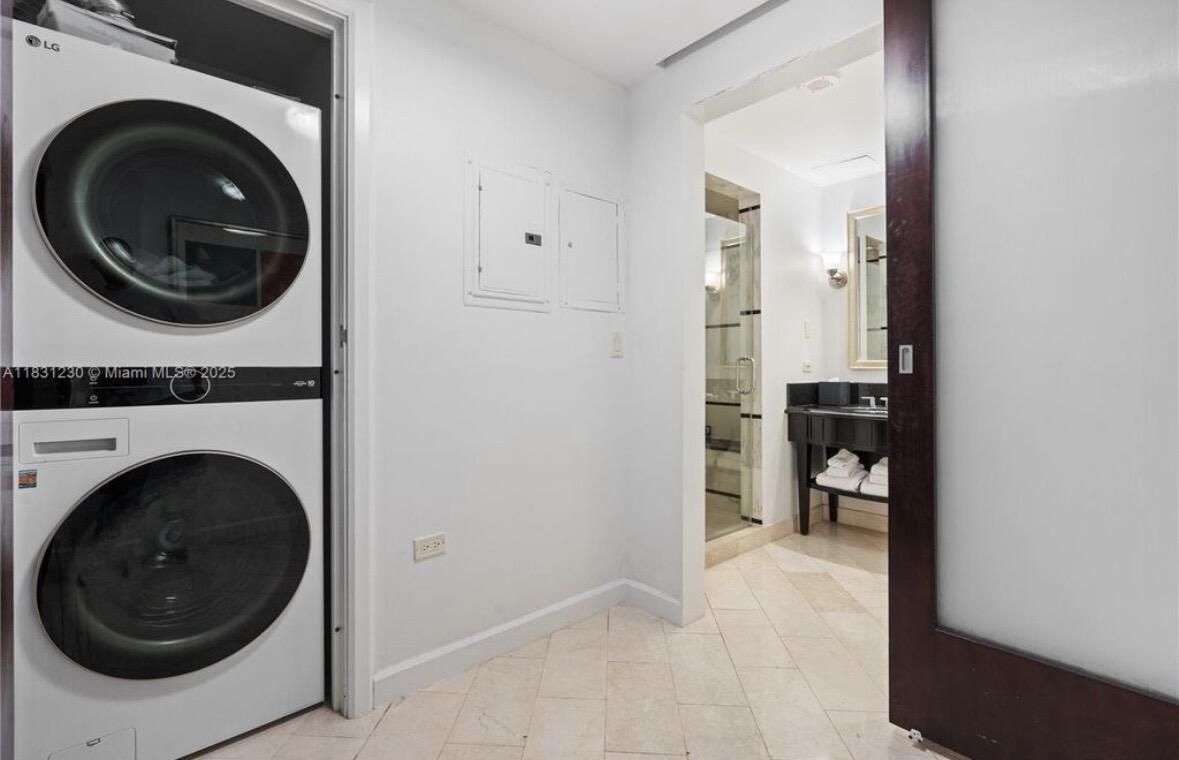 FONTAINEBLEAU III OCEAN C - Residential