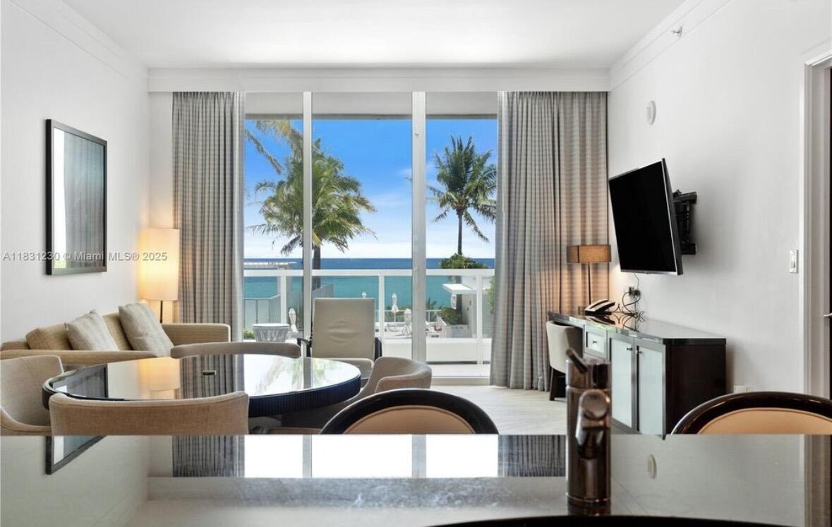 FONTAINEBLEAU III OCEAN C - Residential