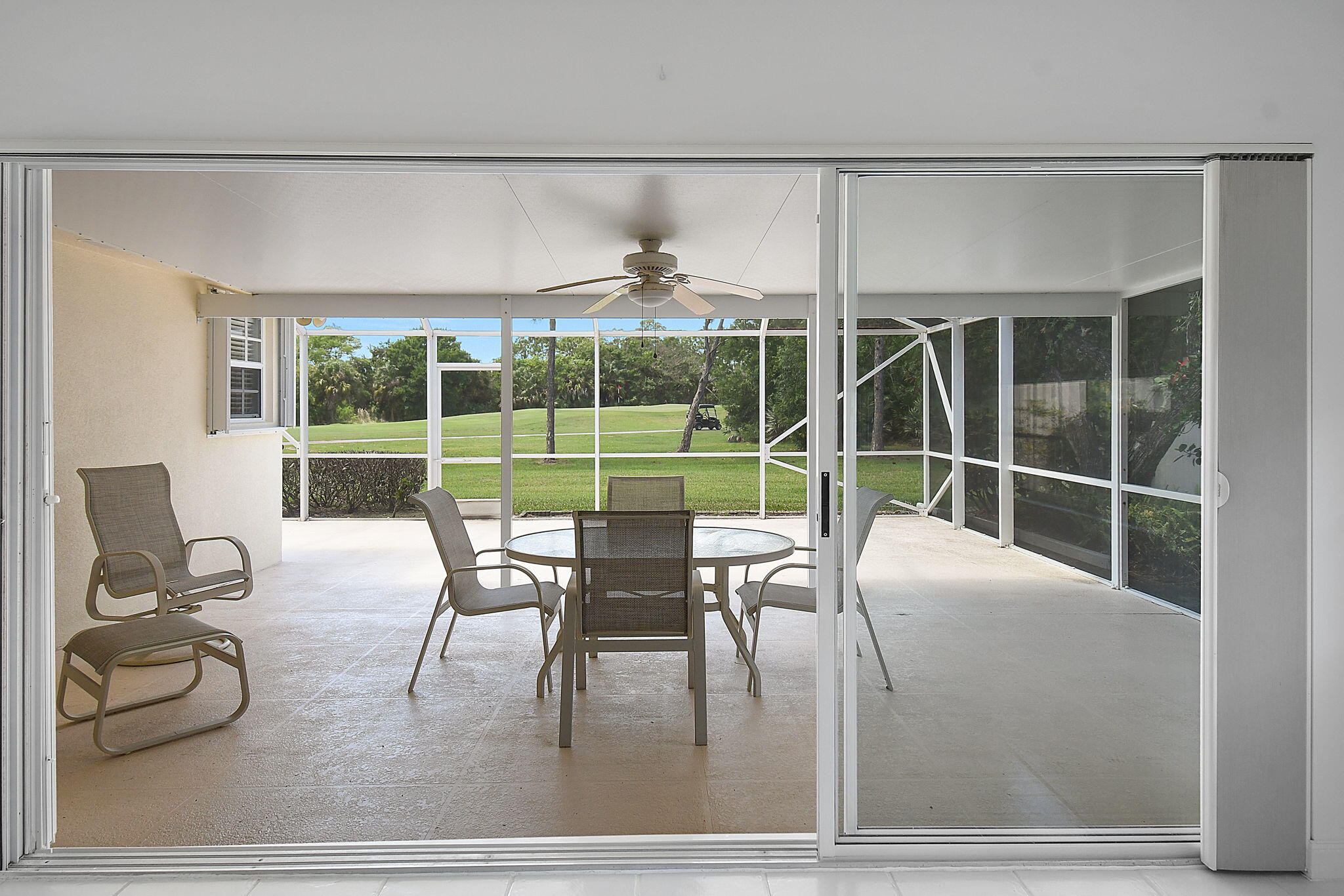 DOUBLE TREE - Residential