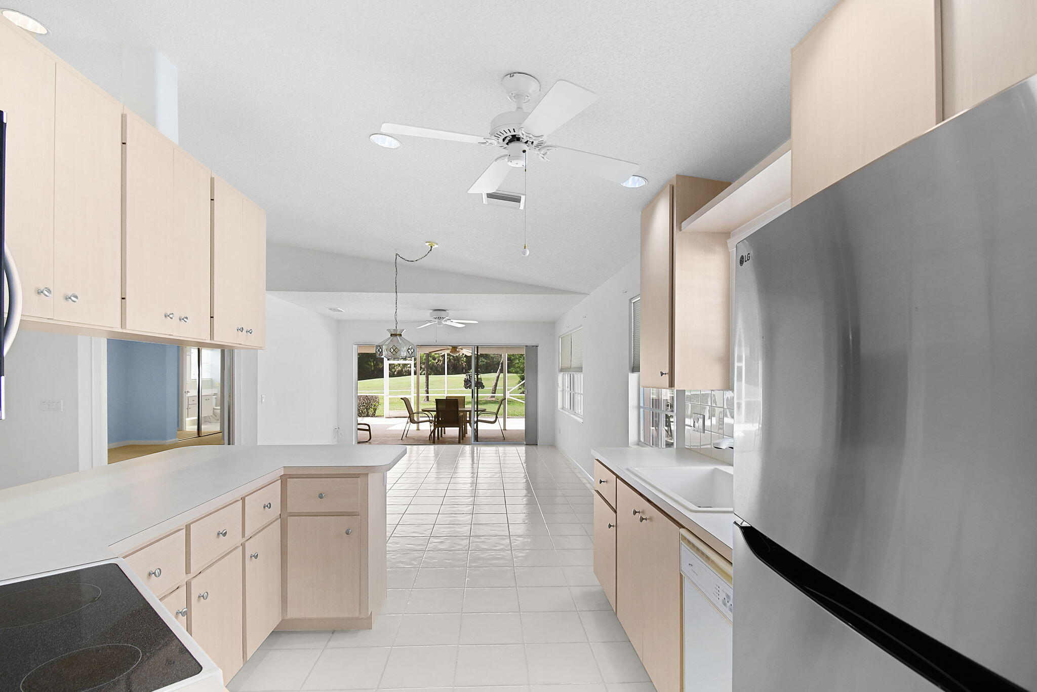 DOUBLE TREE - Residential