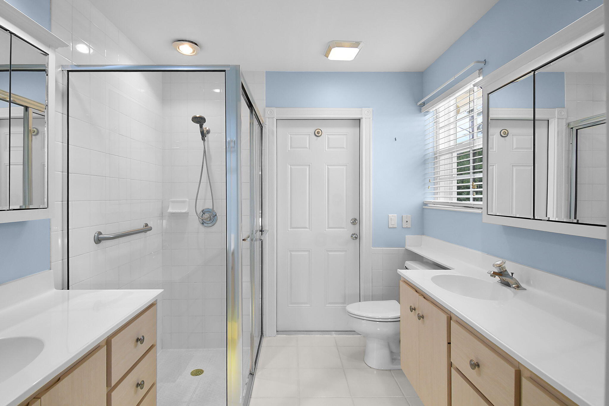 DOUBLE TREE - Residential