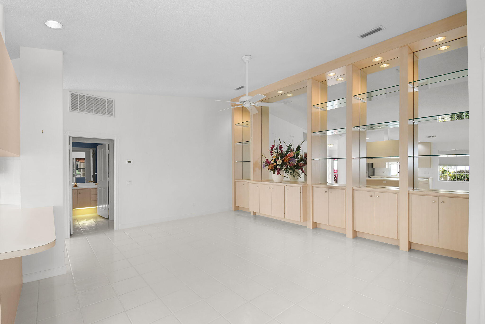 DOUBLE TREE - Residential