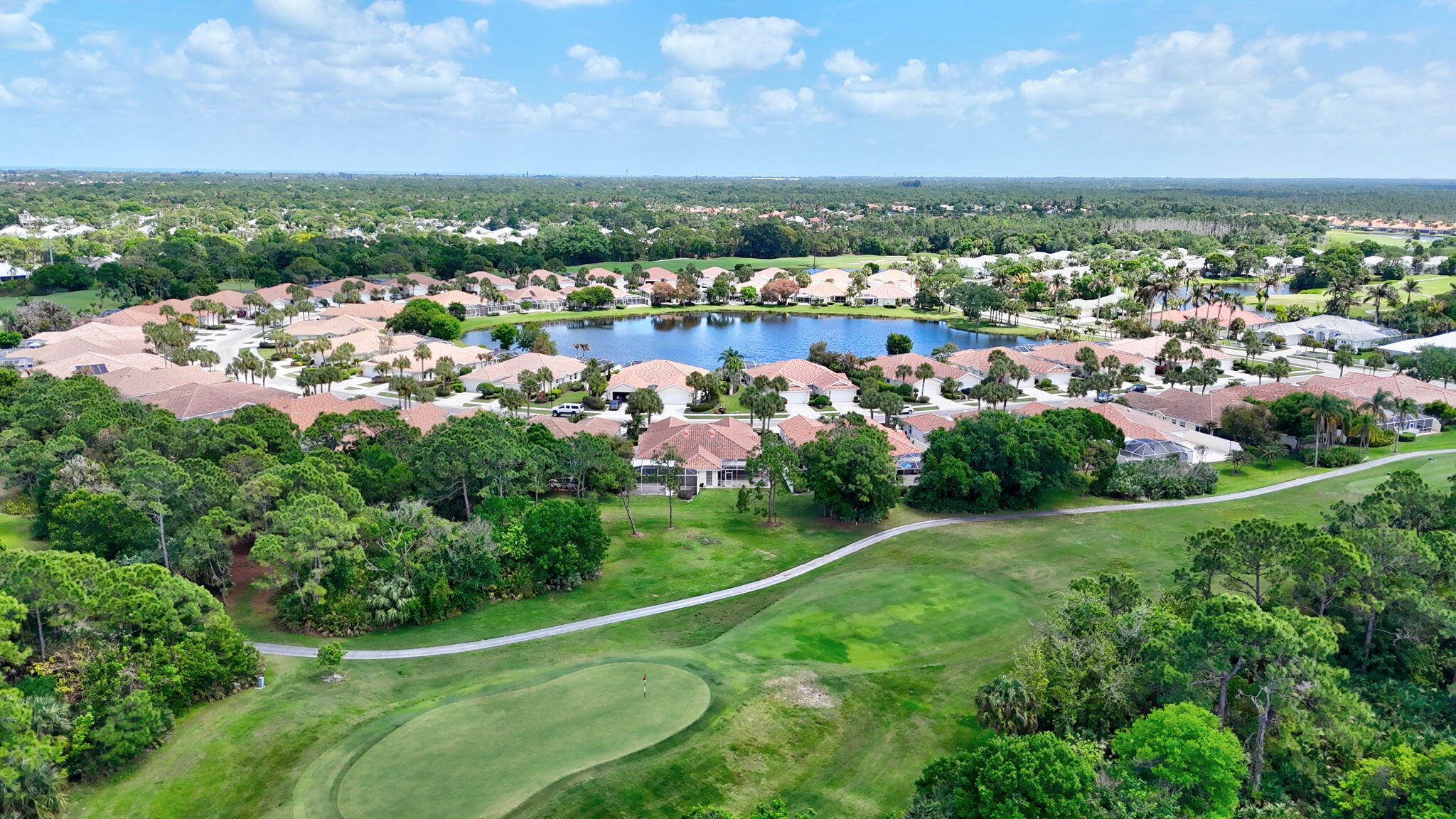 DOUBLE TREE - Residential